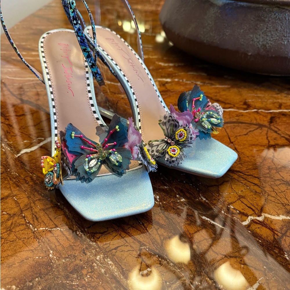 Elegant Blue Butterfly Embellished Women's Heels